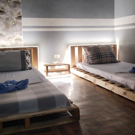 Napsule Suites Davao City Buitenkant foto